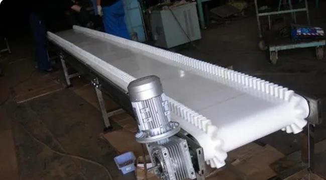 安慶Z型裙邊皮帶上料機